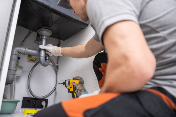 Best Clogged Drain Plumber  in Fremont, NC